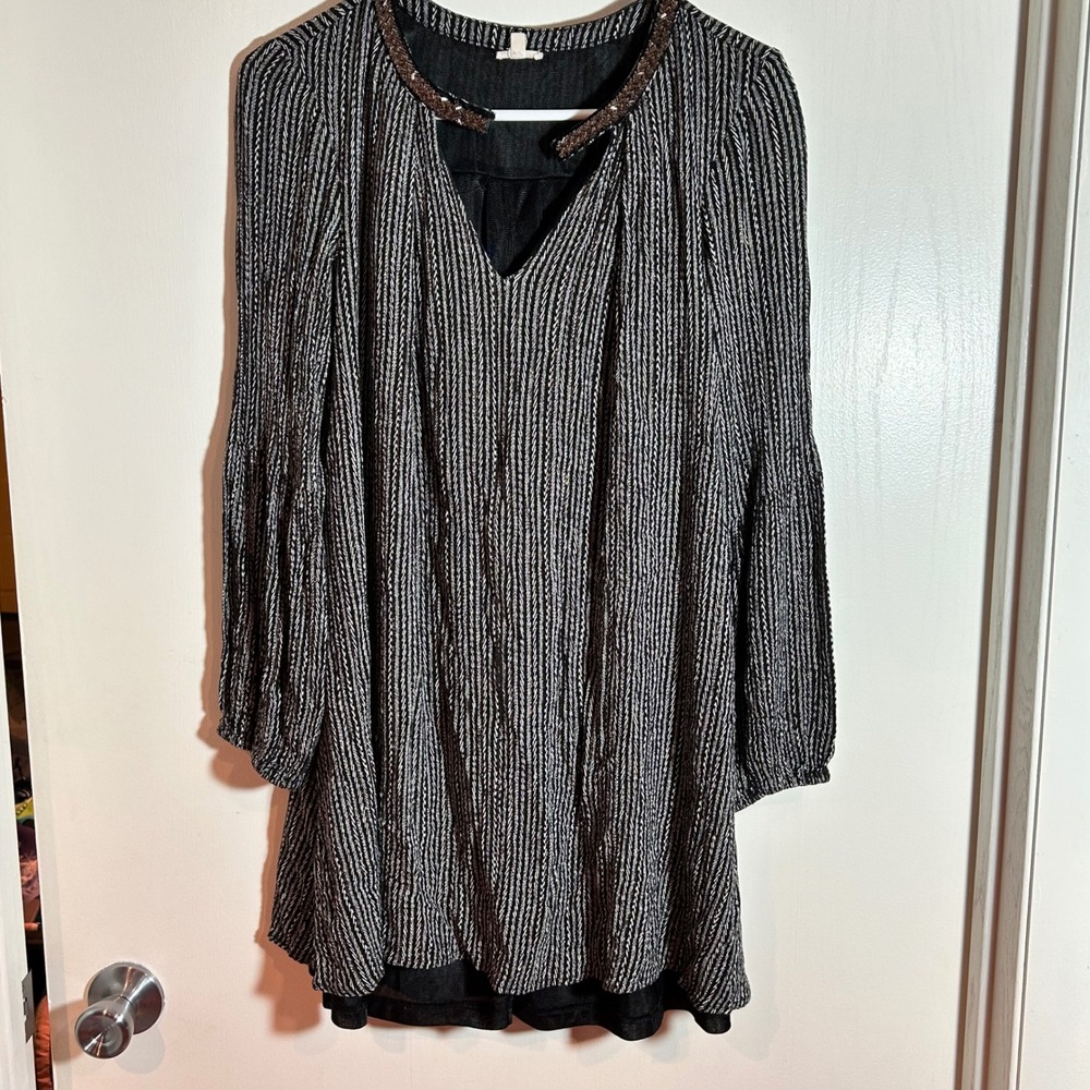 En Creme Tunic M Black White Chevron Striped Gold Accents Bohemian Mini